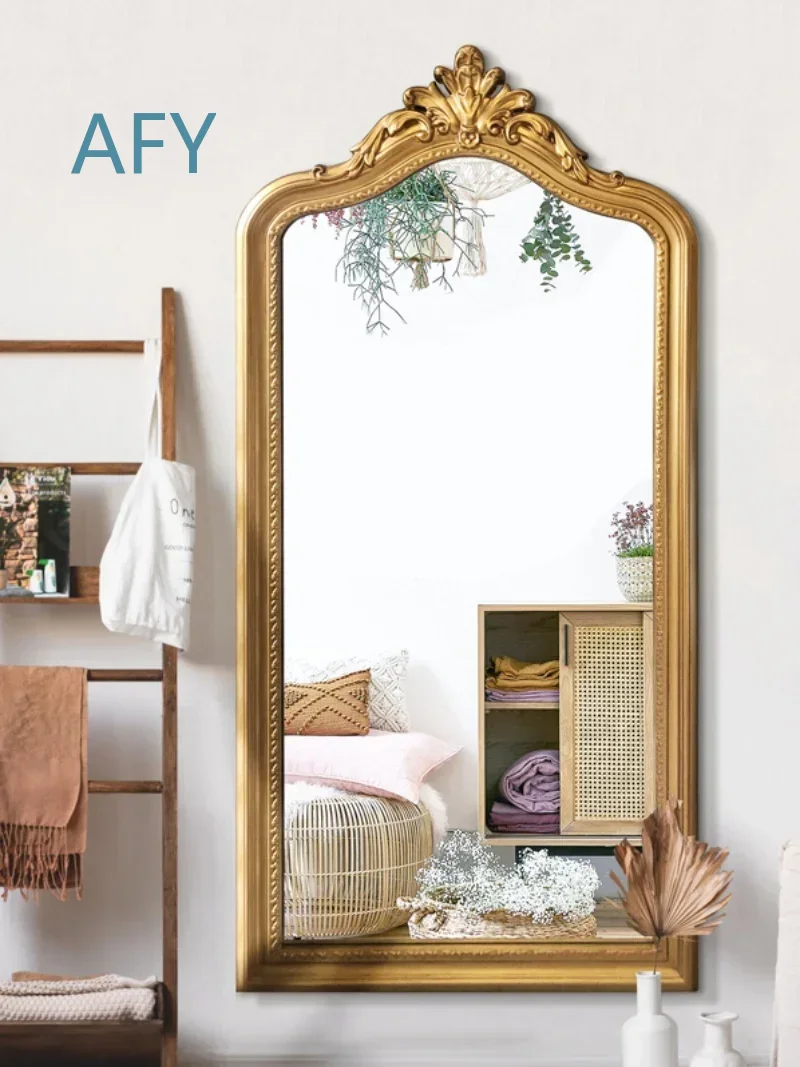 Miroir sur pied sculpté rétro  - Home Decor Retail Stores avis et prix