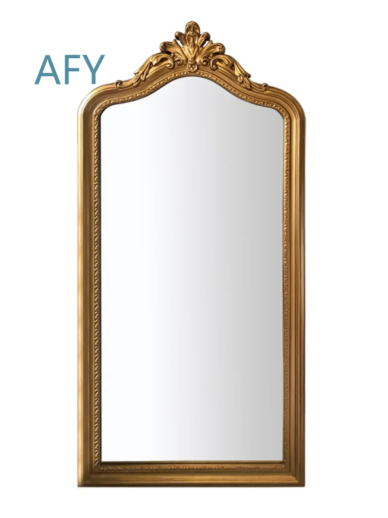 Miroir sur pied sculpté rétro  - Home Decor Retail Stores avis et prix